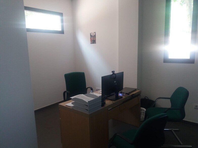 Local commercial dans Cáceres, Cáceres à vendre - Photo de l’immeuble – Image 3 sur 7