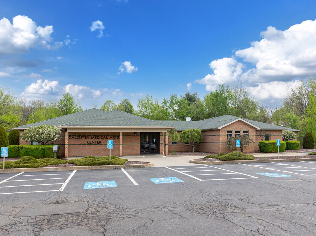 48462 Bell School Rd, East Liverpool, OH à vendre Photo principale– Image 1 sur 3