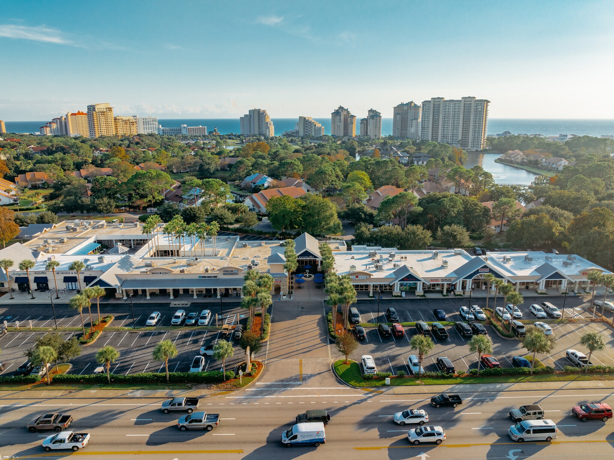 9375 Emerald Coast Pky, Miramar Beach, FL à louer Photo de l’immeuble– Image 1 sur 13