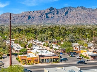 Plus de détails pour 2561-2563 E Fort Lowell Rd, Tucson, AZ - Local commercial à vendre