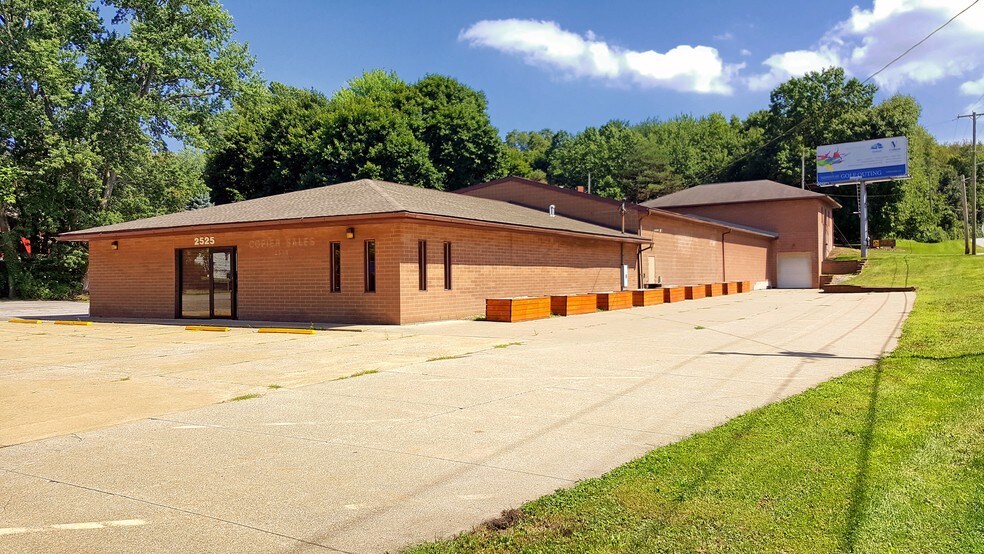 2525 S Main St, Akron, OH à louer - Photo principale – Image 1 sur 15