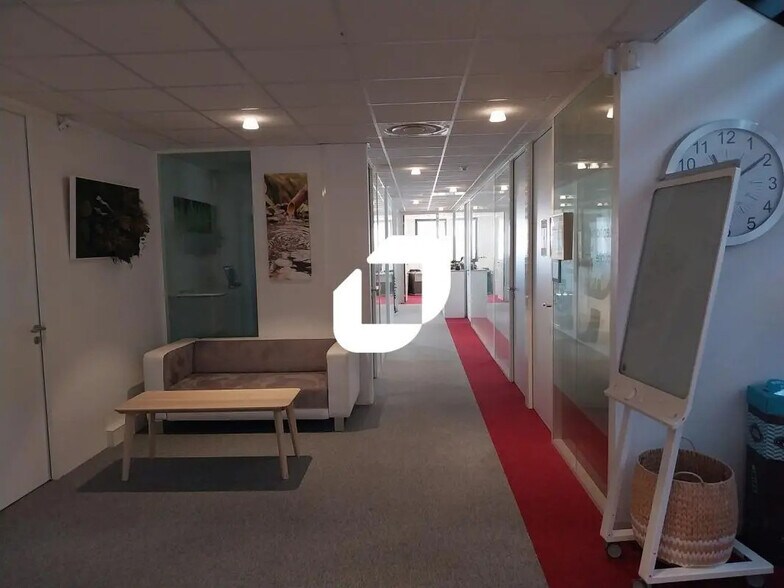 Bureau dans Saint-Herblain à louer - Photo de l’immeuble – Image 3 sur 14