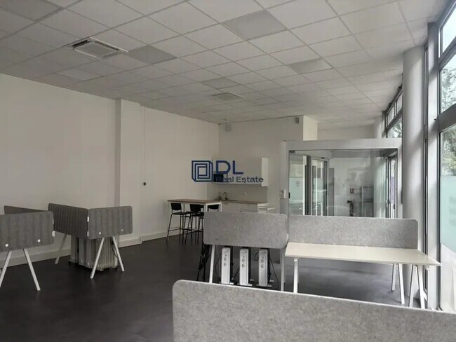 Plus de détails pour Bureau à louer