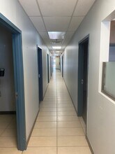 5580-5636 Boul Henri-Bourassa E, Montréal, QC à louer Photo intérieure– Image 2 sur 10