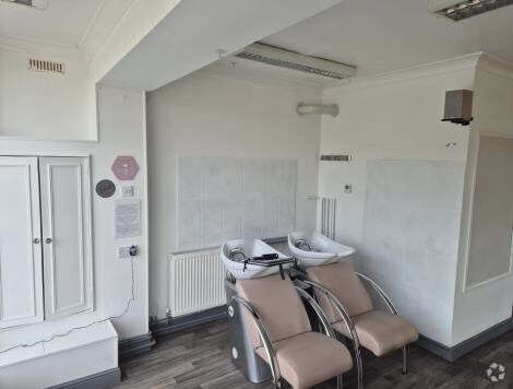 1 Pallance Rd, Cowes à vendre - Photo de l’immeuble – Image 3 sur 3