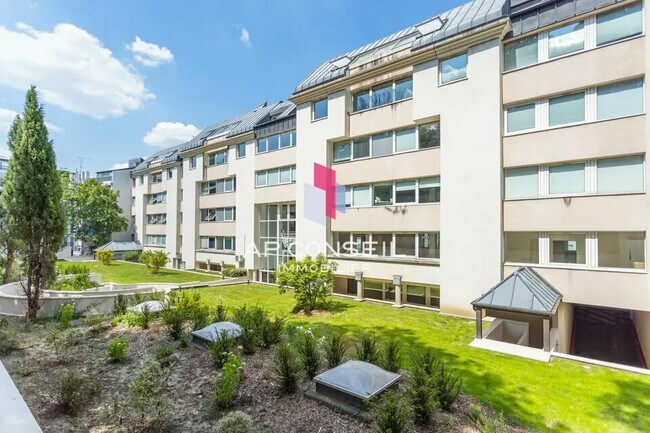 Plus de détails pour Bureau à vendre