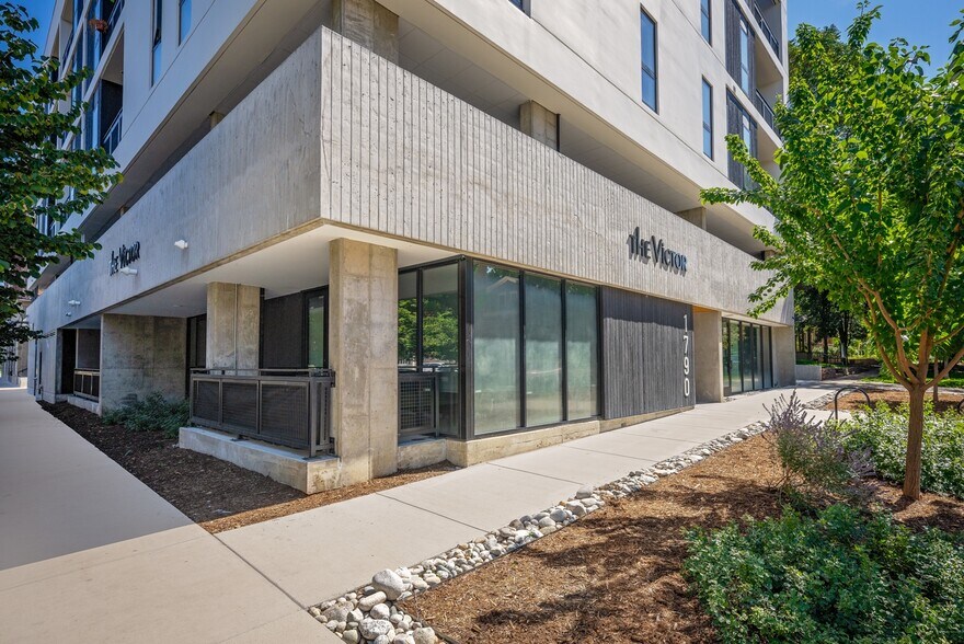 1790 Gaylord St, Denver, CO à louer - Photo de l’immeuble – Image 2 sur 14