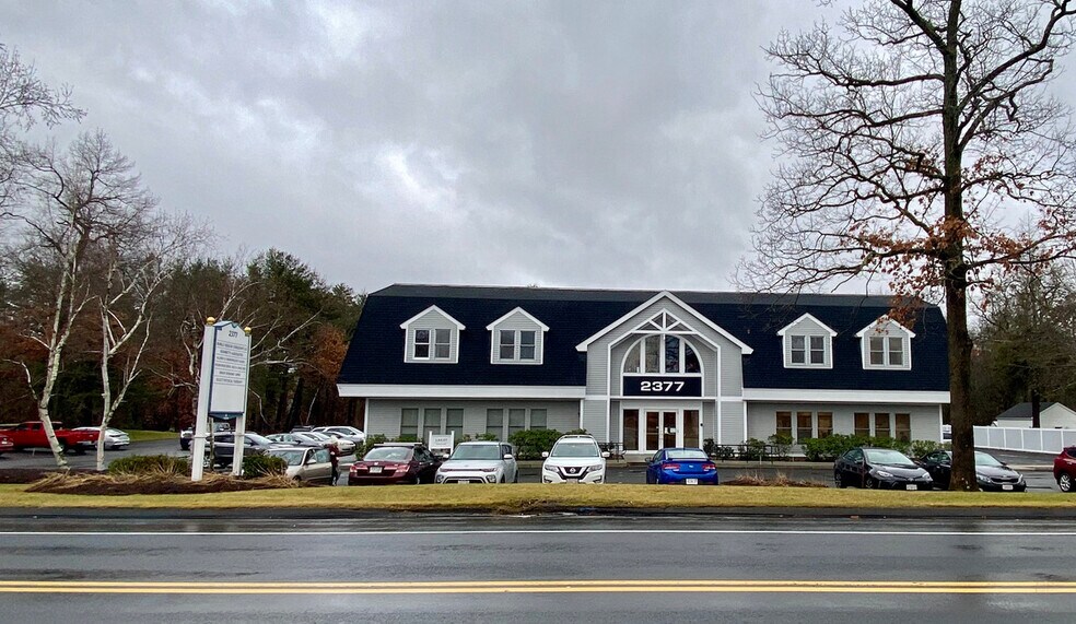 2377 Boston Rd, Wilbraham, MA à louer - Photo de l’immeuble – Image 1 sur 6