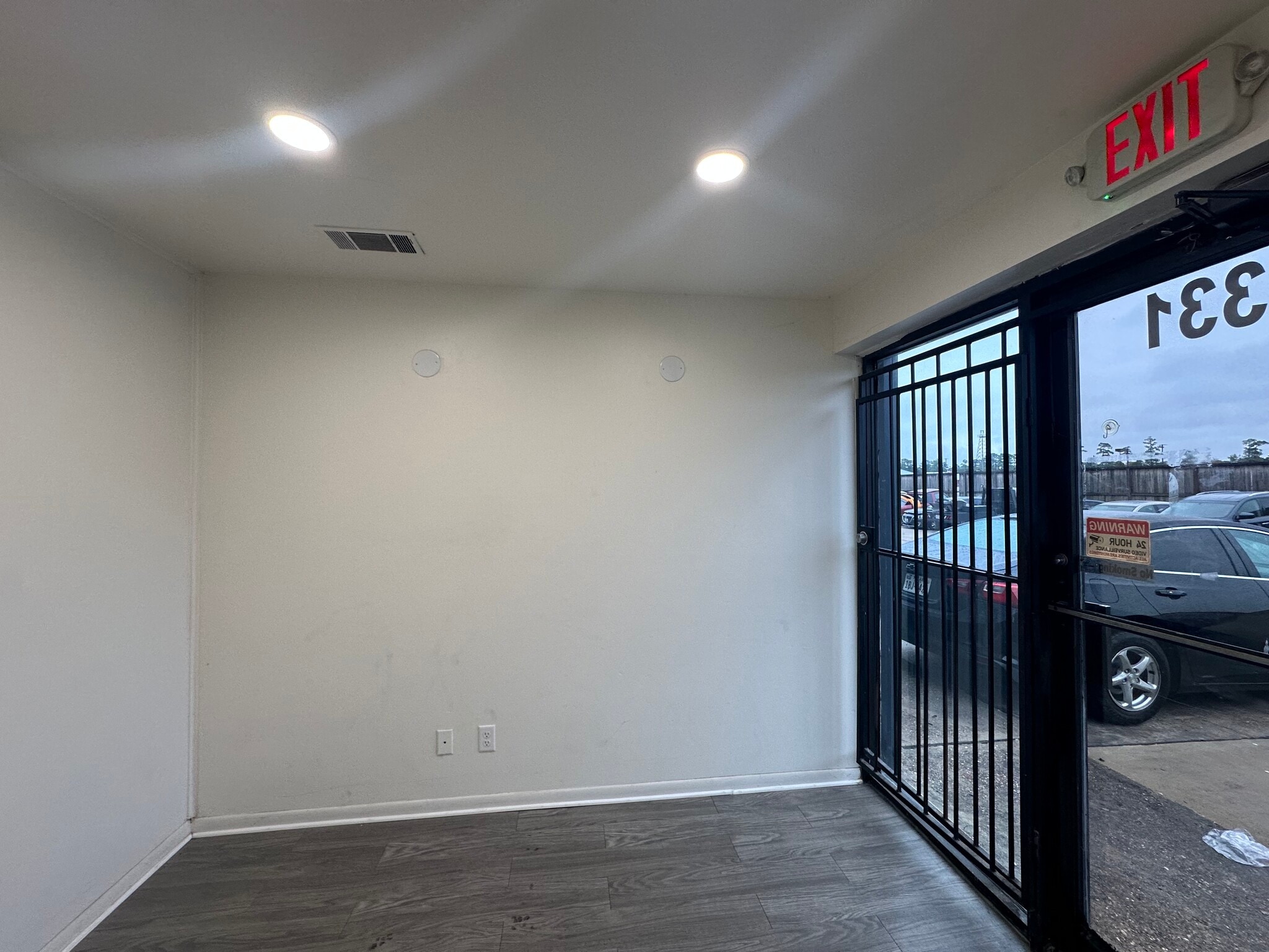 1325 S Houston Ave, Humble, TX à louer Photo intérieure– Image 1 sur 9