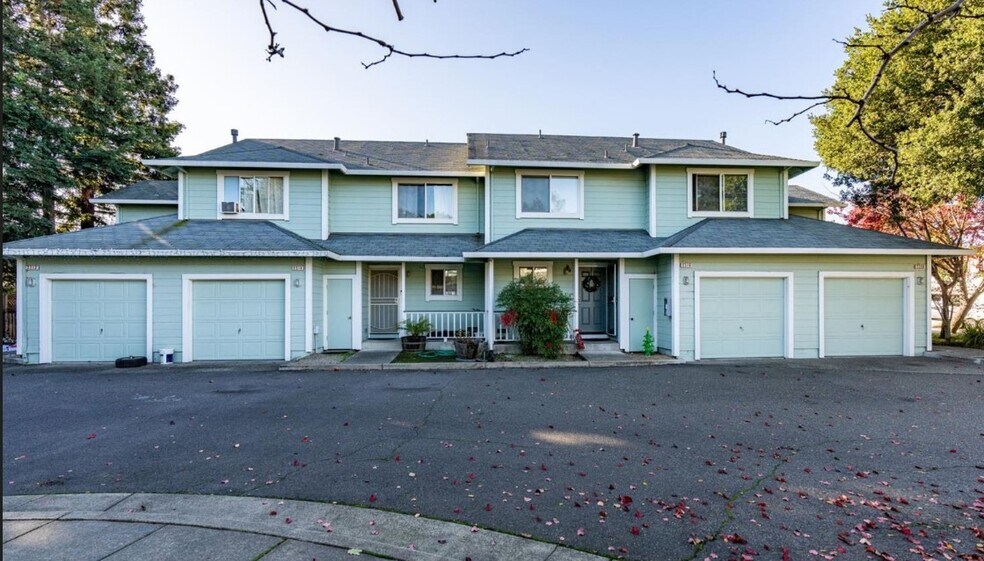 2304 Donahue Ave, Santa Rosa, CA à vendre - Photo principale – Image 1 sur 20