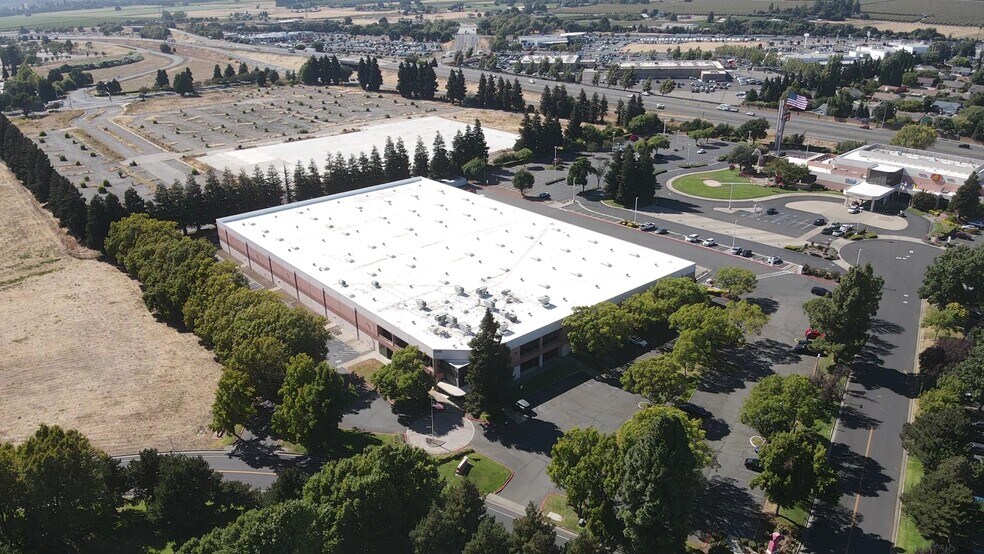 2500 N Watney Way, Fairfield, CA à louer - Aérien – Image 2 sur 4