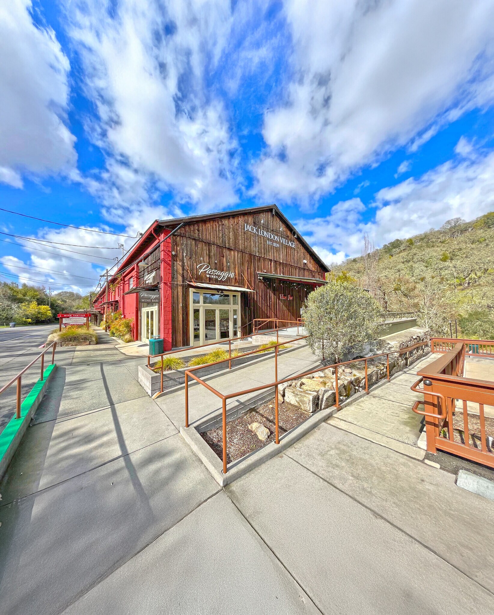 Jack London Village, Glen Ellen portefeuille de 2 biens à vendre sur LoopNet.fr Photo de l’immeuble– Image 1 sur 12