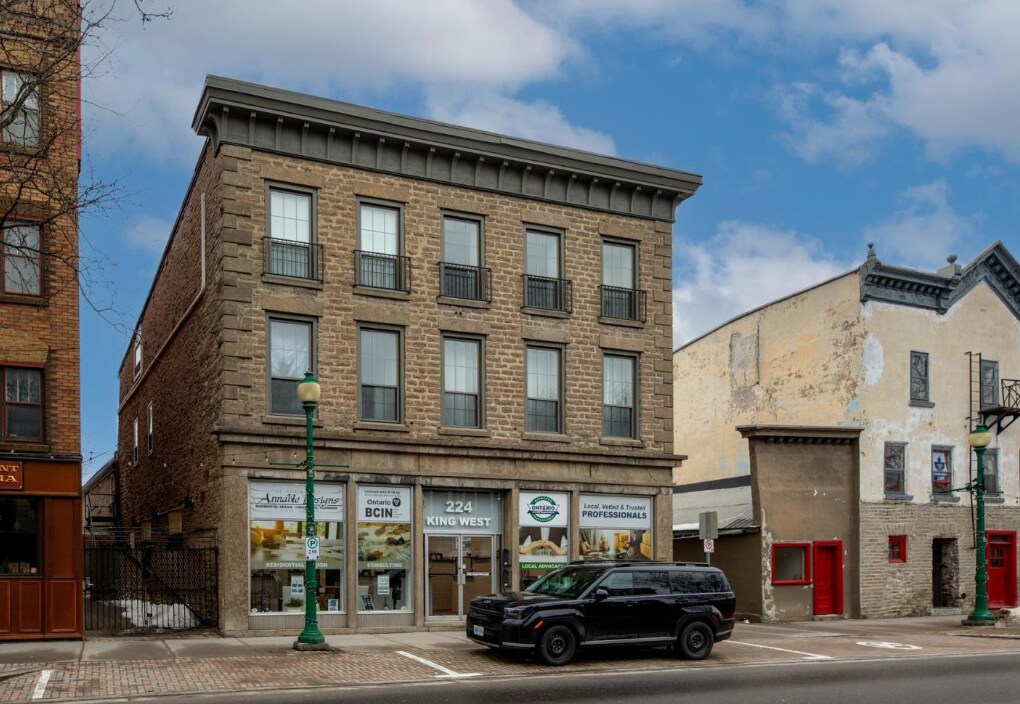 224 King St W, Brockville, ON à vendre Photo de l’immeuble– Image 1 sur 8