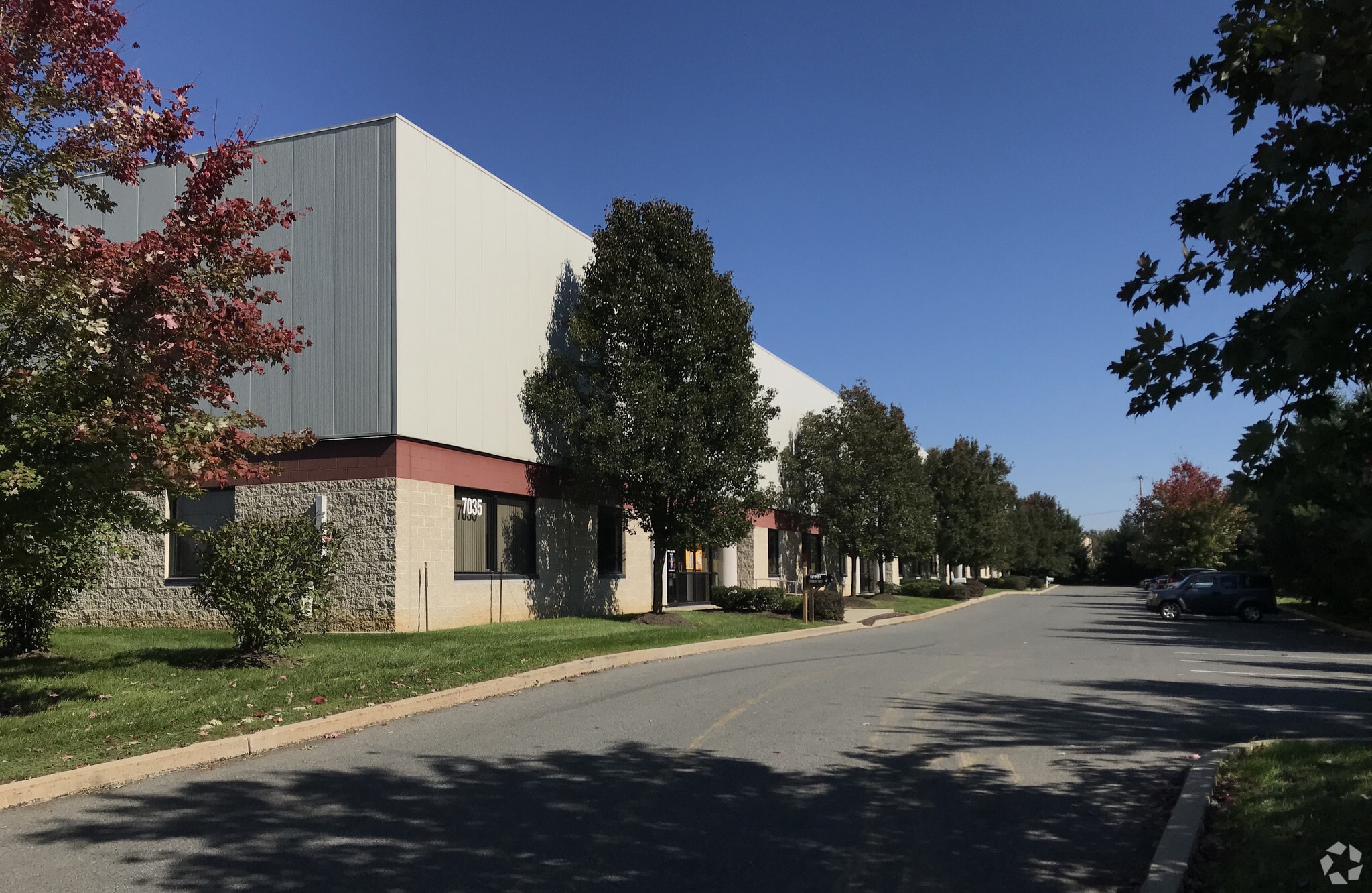 7035 Schantz Rd, Allentown, PA à louer Photo principale– Image 1 sur 17