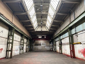 King St, Oldham à louer Photo intérieure– Image 2 sur 3