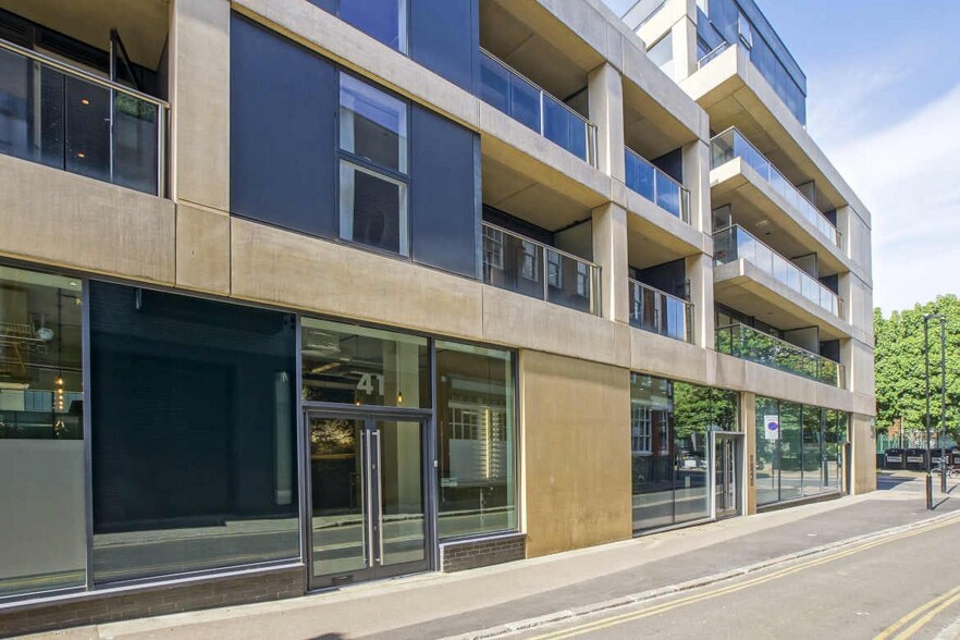 41 Pear Tree St, Londres à louer - Photo de l’immeuble – Image 2 sur 3