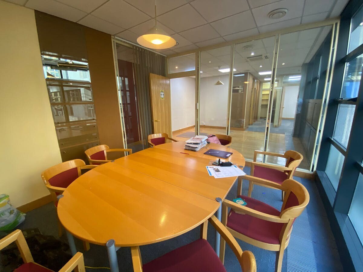 Admirals Way, Londres, LND E14 9XL - Lot 35 -  - Photo intérieure - Image 1 of 3