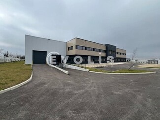 Plus de détails pour 26 Chemin De La Chaume, Colombier-Saugnieu - Local d'activités à louer