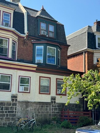 Plus de détails pour 4718 Cedar Ave, Philadelphia, PA - Logement à vendre