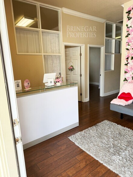 595 Round Rock West, Round Rock, TX à louer - Photo de l’immeuble – Image 3 sur 10