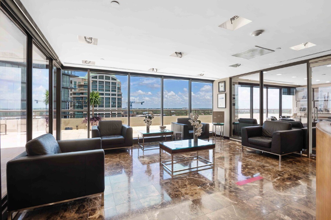 2665 S Bayshore Dr, Coconut Grove, FL 33133 - Lot PH-1 - - Photo intérieure - Image 1 of 9
