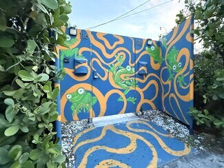 Plus de détails pour 118 NW 24th St, Miami, FL - Logement à vendre