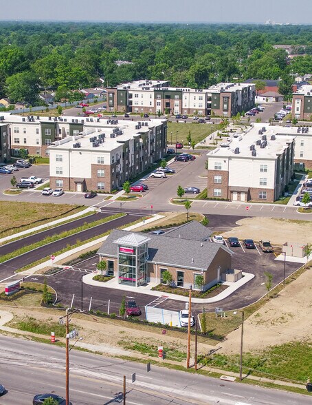 51 Hamilton Rd, Whitehall, OH à vendre - Aérien – Image 3 sur 4