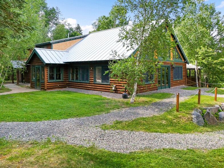6003 Route 201, Parlin Pond Twp, ME à vendre - Photo de l’immeuble – Image 2 sur 20