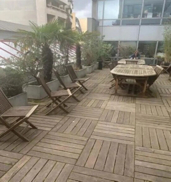 Bureau dans Issy-les-Moulineaux à vendre - Photo de l’immeuble – Image 3 sur 6