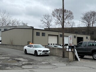 Plus de détails pour 17 New Salem St, Wakefield, MA - Industriel/Logistique à vendre