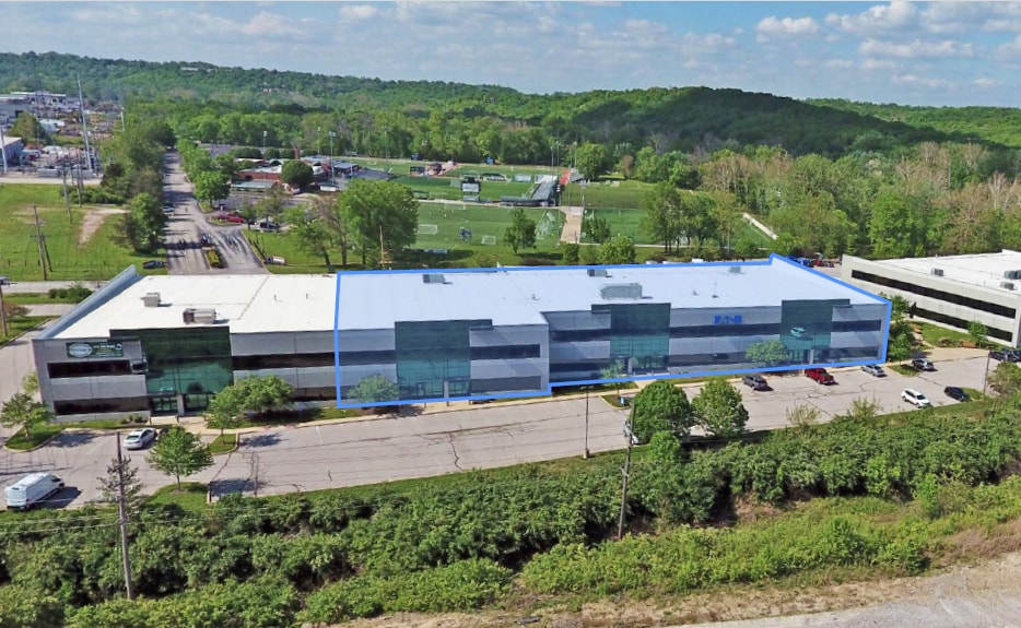 50-92 Soccer Park Rd, Fenton, MO à louer Photo de l’immeuble– Image 1 sur 2