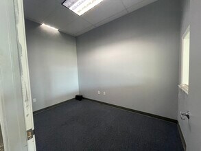 340-350 Travis Blvd, Fairfield, CA à louer Photo intérieure– Image 2 sur 5