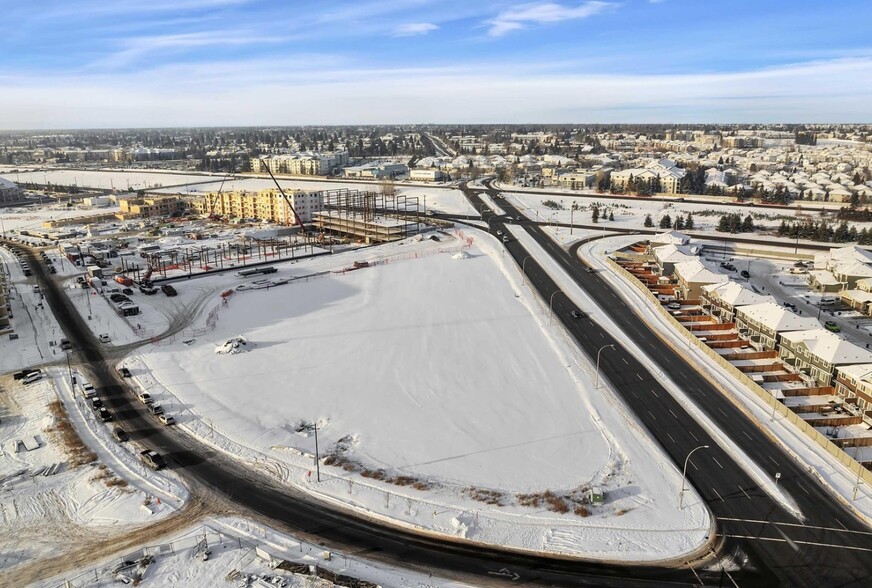 380 Clareview Station Dr NW, Edmonton, AB à vendre - Aérien – Image 3 sur 6