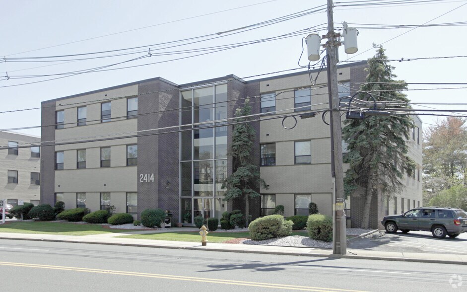 2414 Morris Ave, Union Township, NJ à louer - Photo principale – Image 1 sur 2