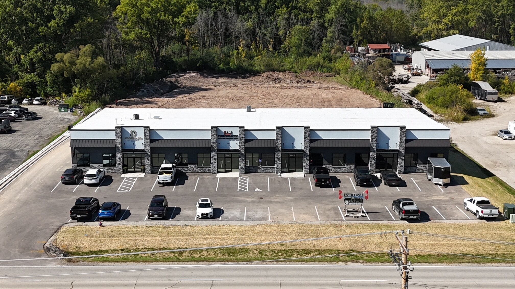 1111 N Military Ave, Green Bay, WI à louer Photo de l’immeuble– Image 1 sur 12