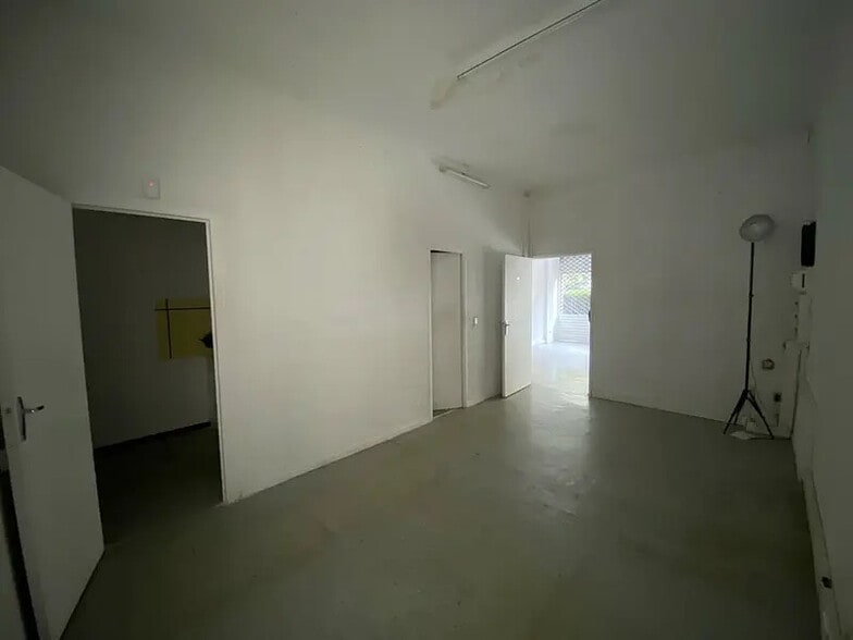 Local commercial dans Nice à vendre - Photo intérieure – Image 3 sur 4
