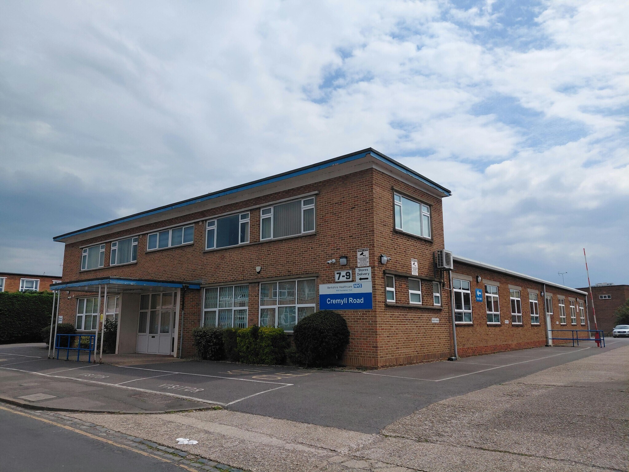7-9 Cremyll Rd, Reading à louer Photo de l’immeuble– Image 1 sur 6