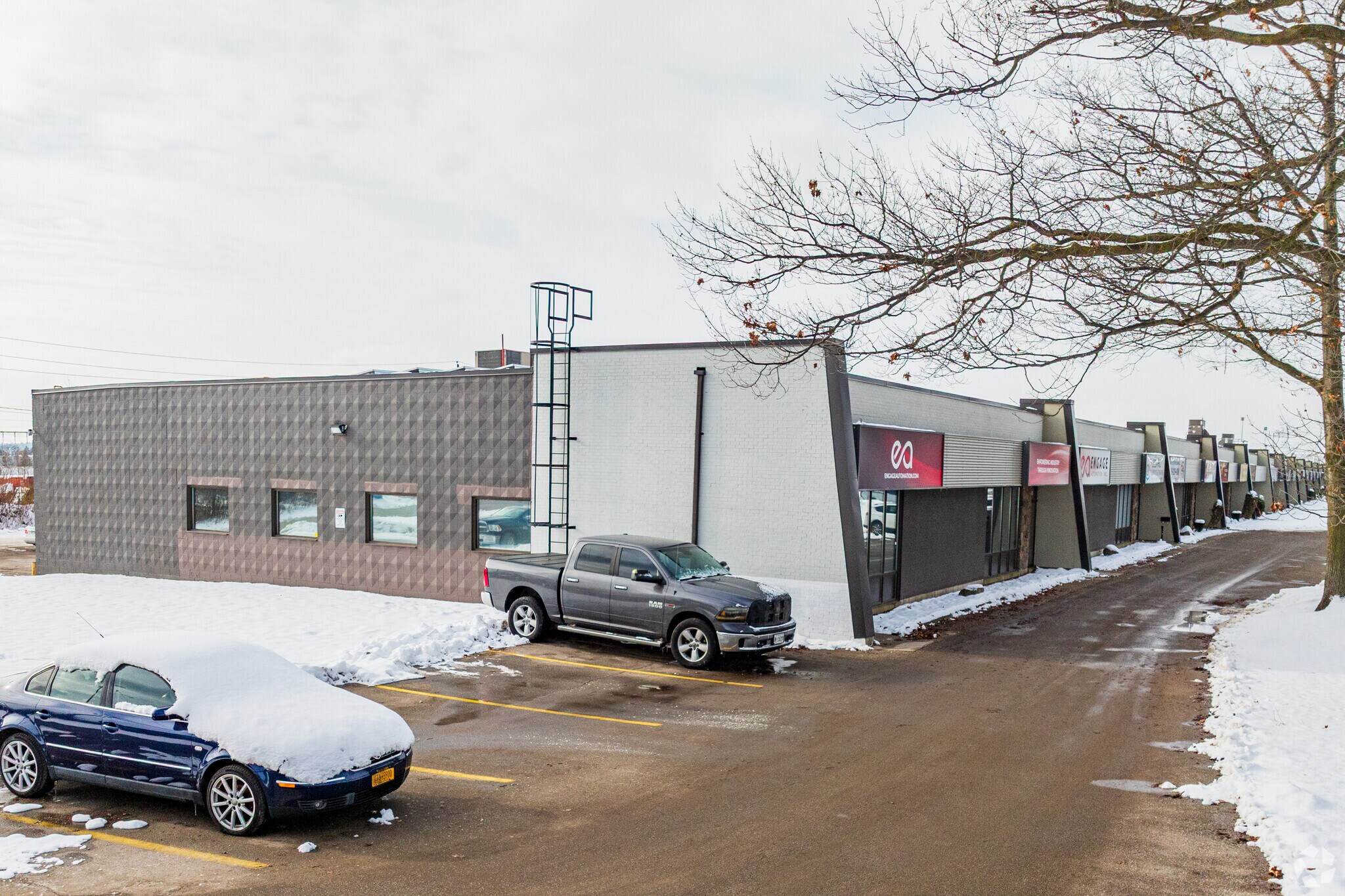 131 Sheldon Dr, Cambridge, ON à louer Photo principale– Image 1 sur 4