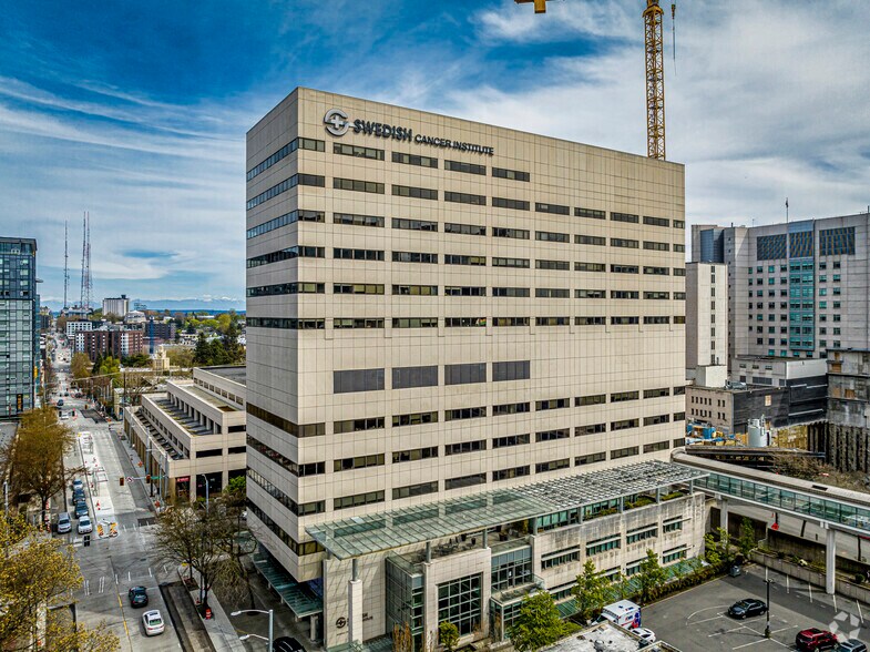 1221 Madison St, Seattle, WA à louer - Photo principale – Image 2 sur 13