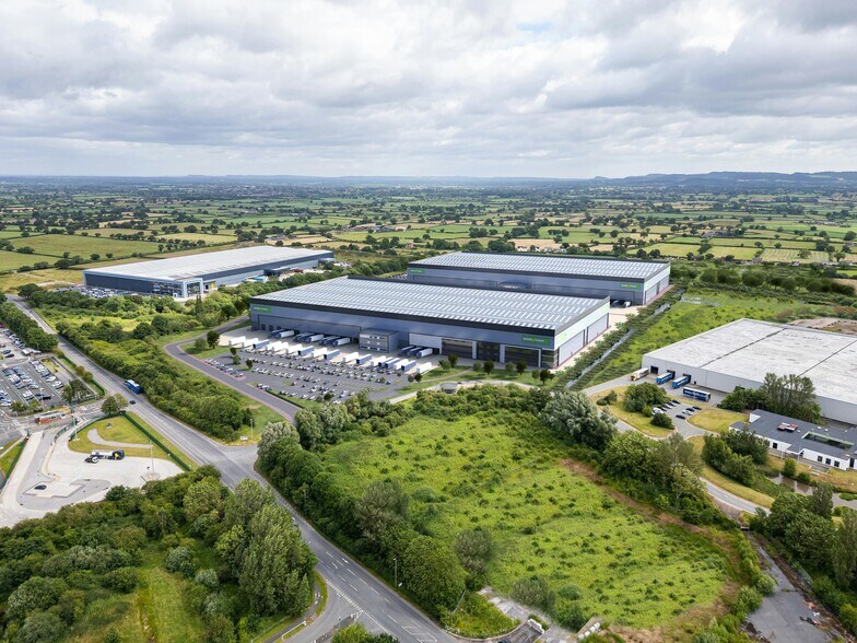 Wrexham Industrial Estate, Wrexham à louer - Photo de l’immeuble – Image 1 sur 5
