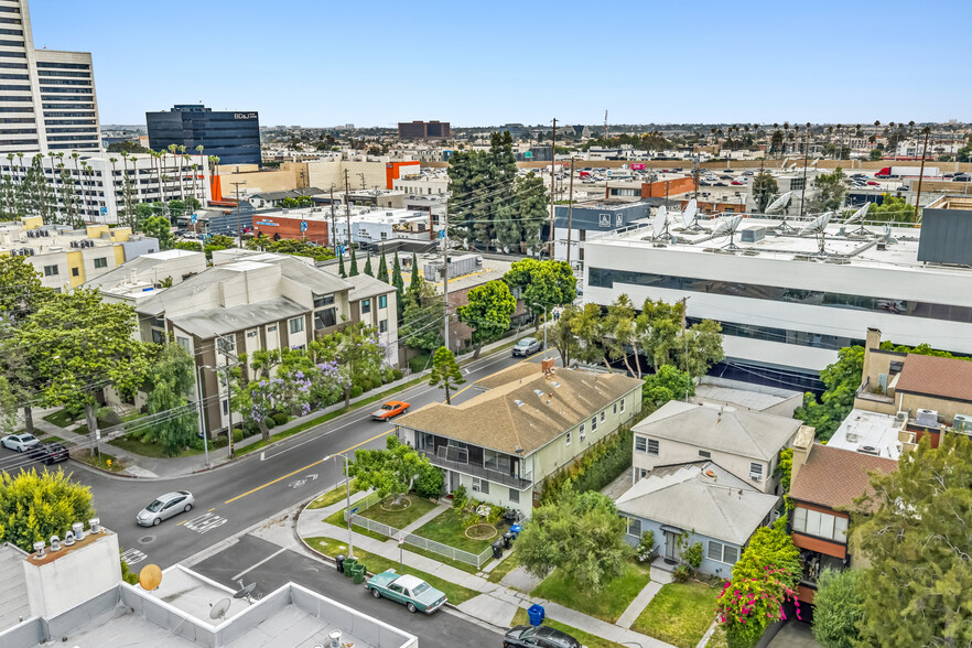 1433 S Bentley Ave, Los Angeles, CA à vendre - Aérien – Image 1 sur 1