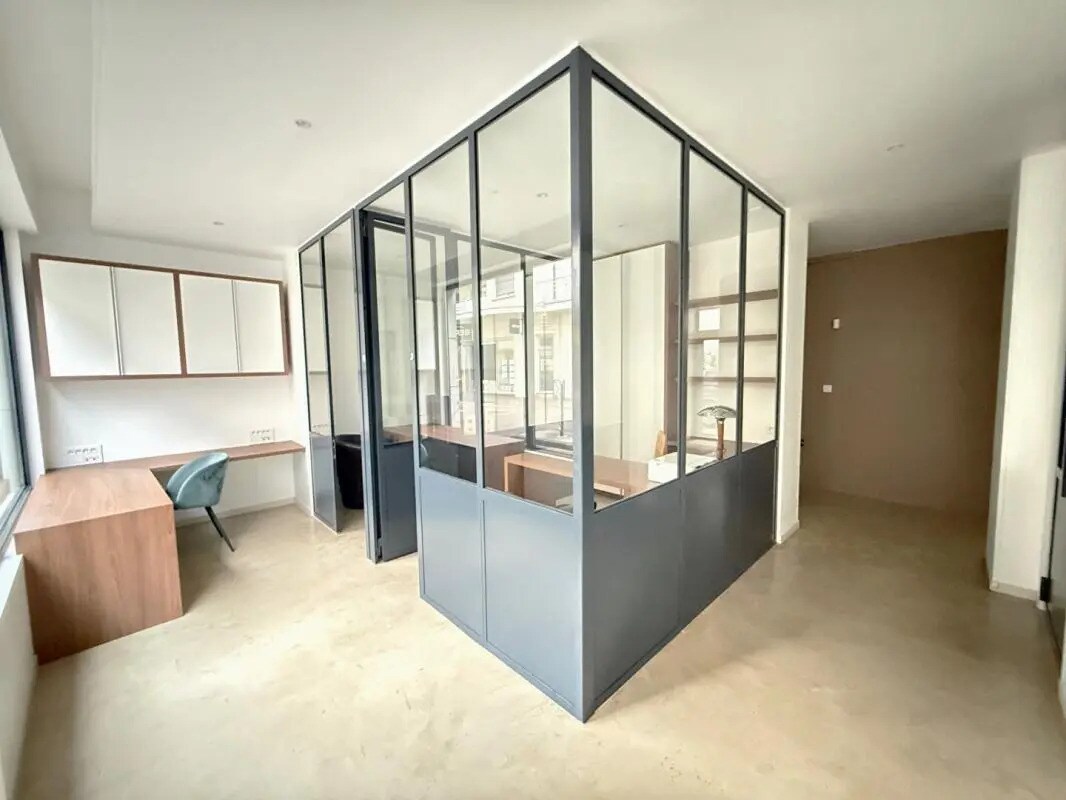 Local commercial dans Besançon à louer Photo de l’immeuble– Image 1 sur 10