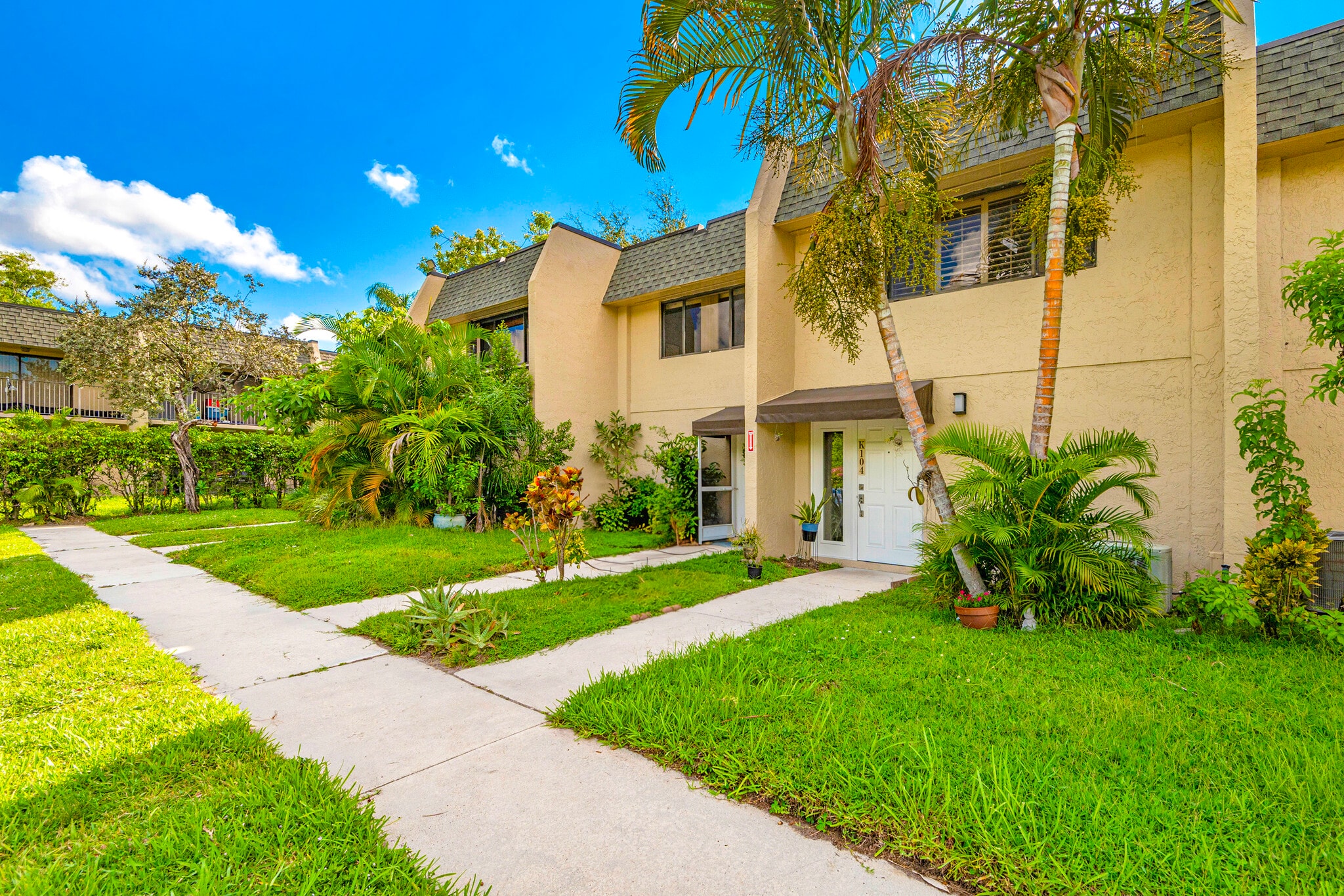 89 Deer Creek Rd, Deerfield Beach, FL à vendre Photo de l’immeuble– Image 1 sur 24