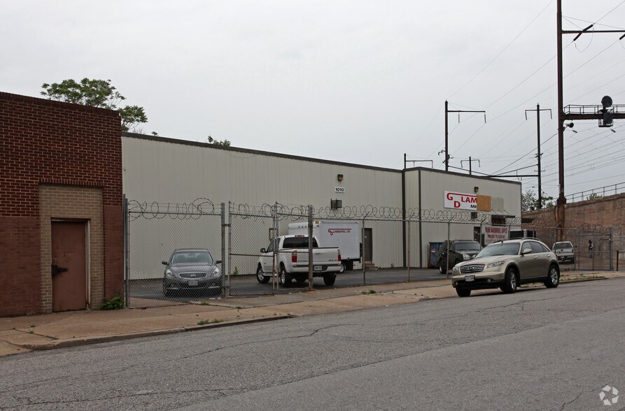 1010 N Chester St, Baltimore, MD à louer - Photo de l’immeuble – Image 2 sur 18