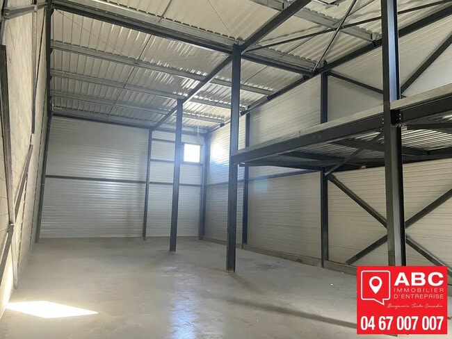 Plus de détails pour Local d’activités à vendre