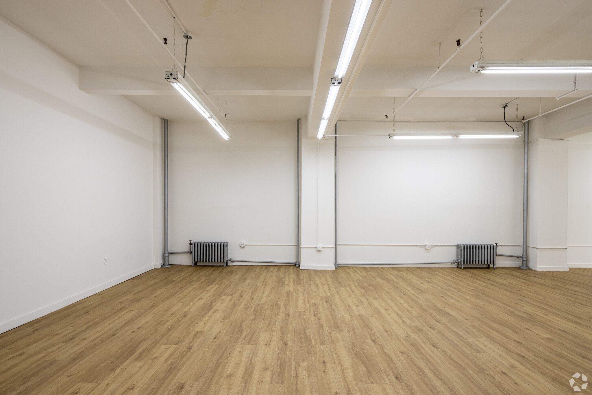 325 W 38th St, New York, NY à louer Photo intérieure– Image 1 sur 3