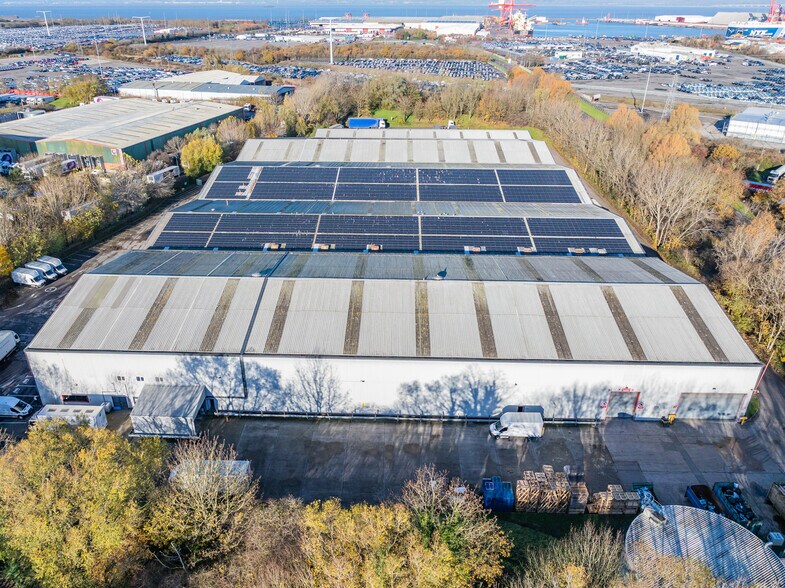 First Ave, Portbury à vendre - Aérien – Image 2 sur 6