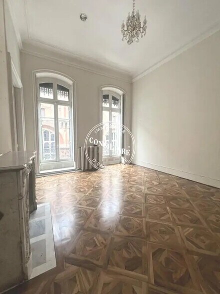 15 Rue D'Alsace Lorraine, Toulouse à louer - Photo intérieure – Image 3 sur 5