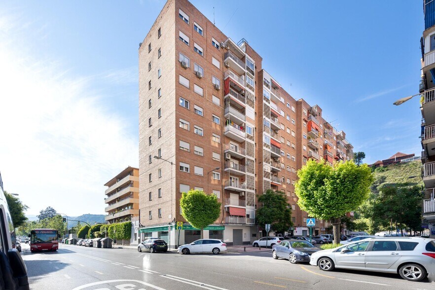 Local commercial dans Las Gabias à vendre - Photo de l’immeuble – Image 1 sur 24