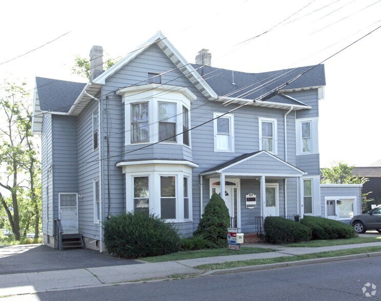58 N Bridge St, Somerville, NJ à louer - Photo de l’immeuble – Image 1 sur 10